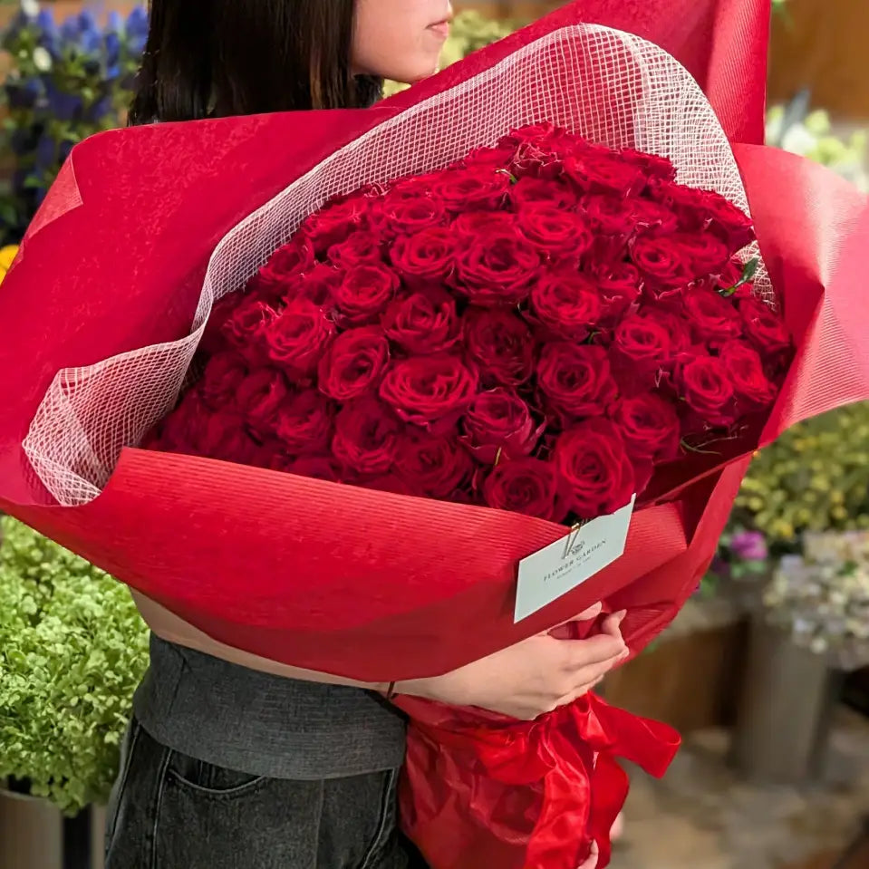 プロポーズの赤バラの花束・108本
