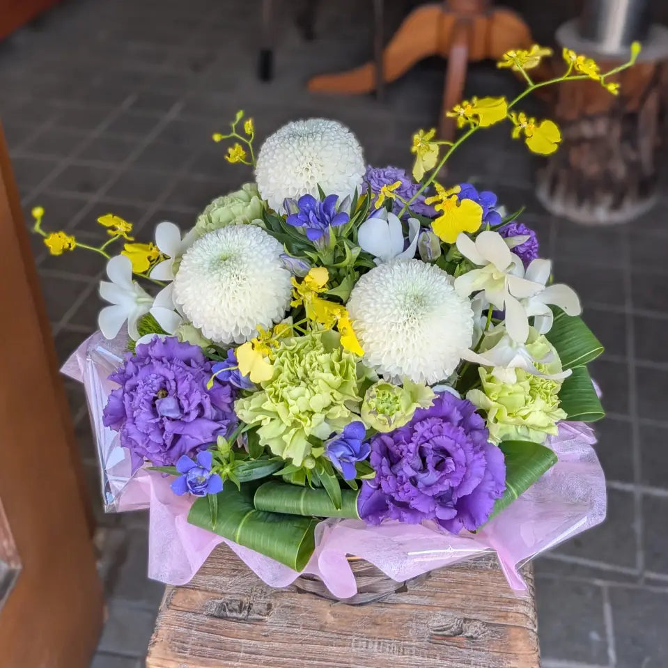 お供えの花・M