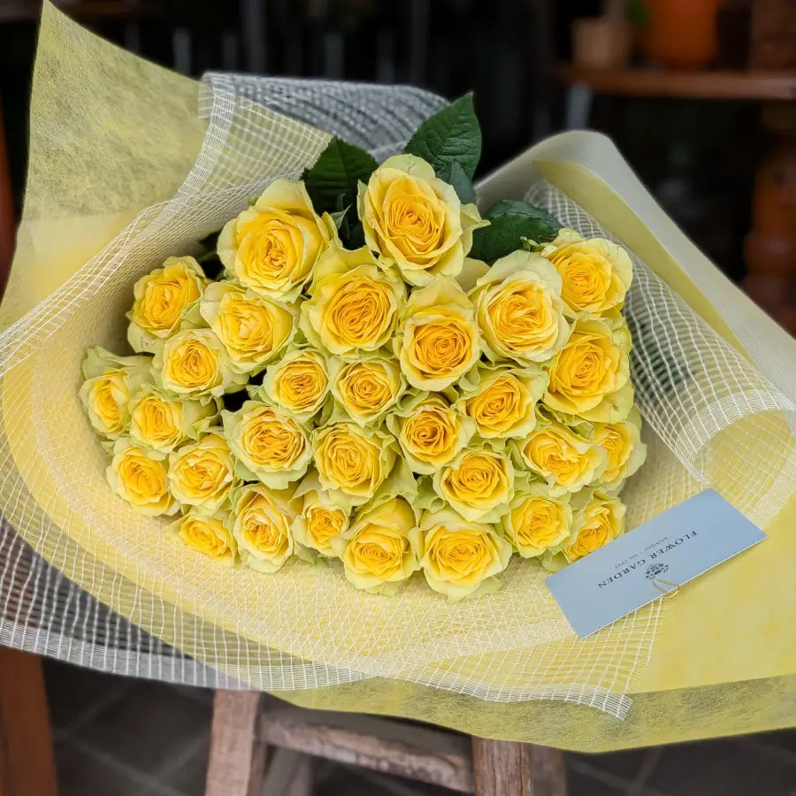 プロポーズの黄色のバラの花束・33本